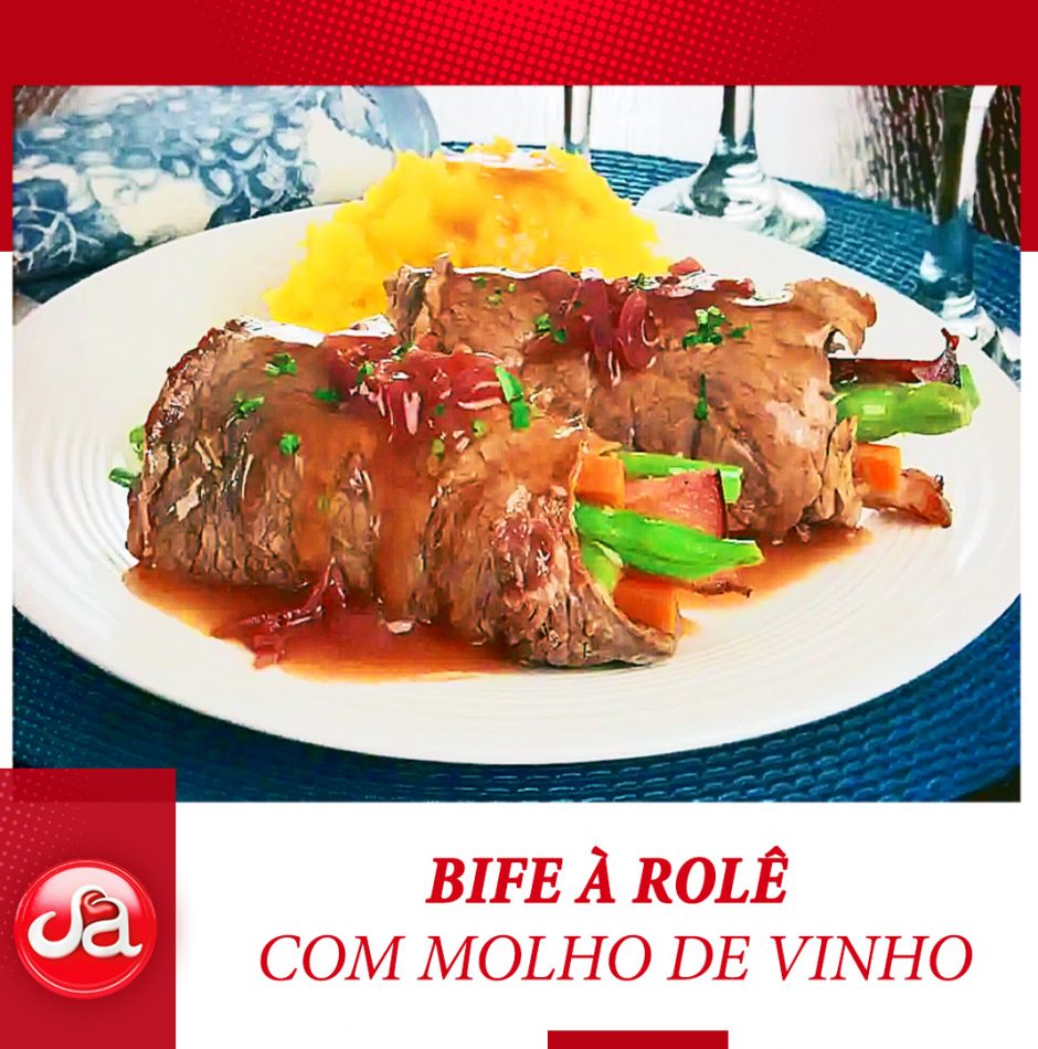 Bife à rolê com molho de vinho